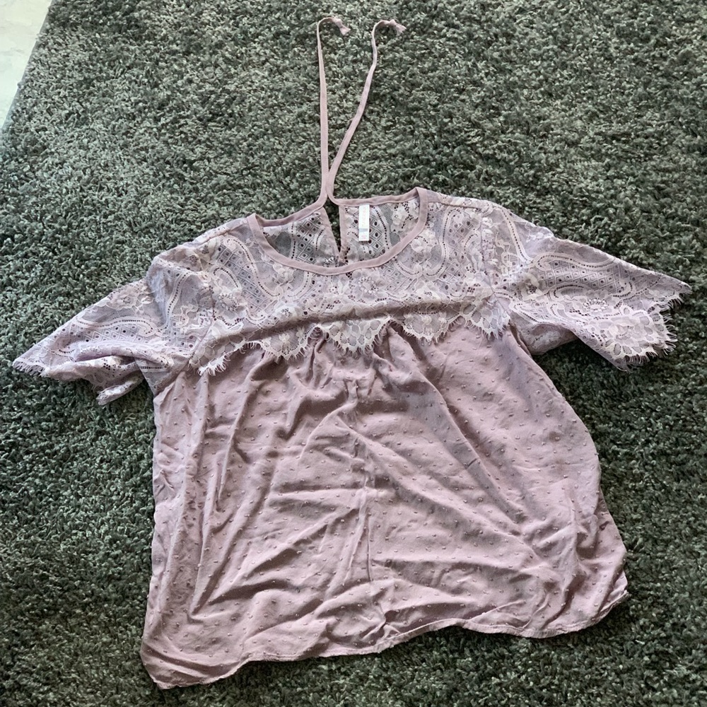 Lace top - Picture 2 of 3